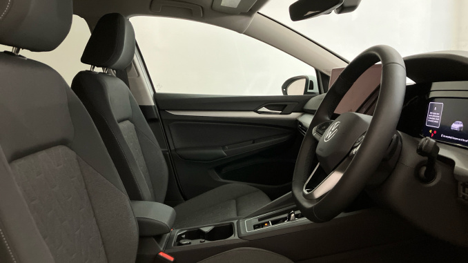 Volkswagen Golf 1.5 eTSI 150 Match 5dr DSG Petrol Hatchback - Image 15